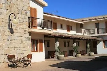 アパートホテル Club Esse Capo D'orso 3*