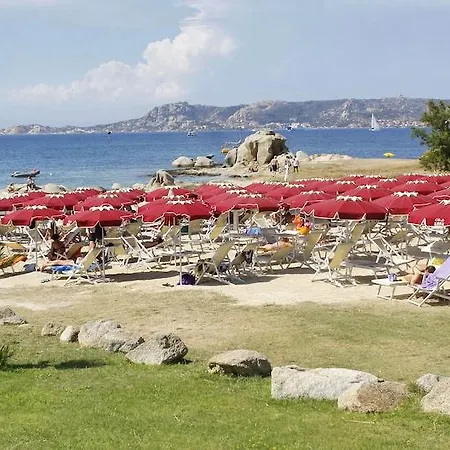 Club Esse Capo D'orso アパートホテル パラーウ