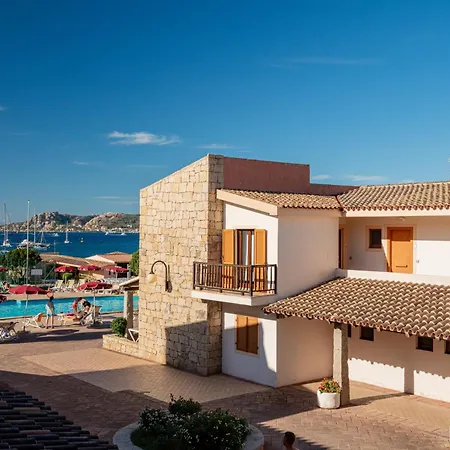 Club Esse Capo D'orso Lejlighedshotel