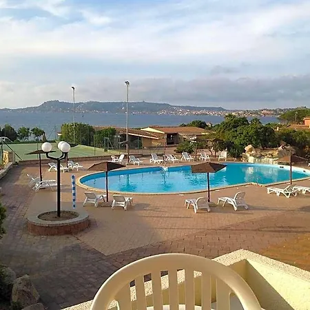 Aparthotel Club Esse Capo D'orso 3*