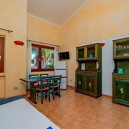 Club Esse Capo D'orso Aparthotel 3*