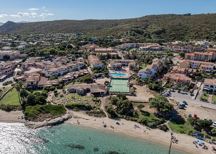 Club Esse Capo D'orso 3*