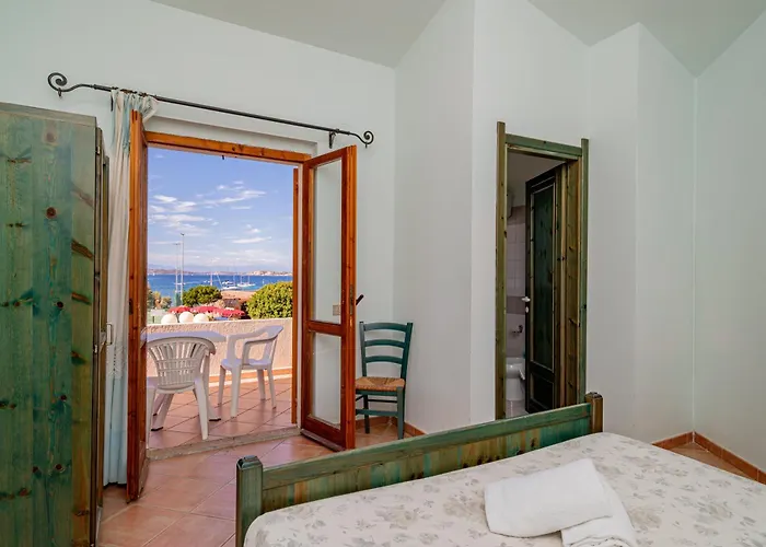 Club Esse Capo D'orso Aparthotel 3*